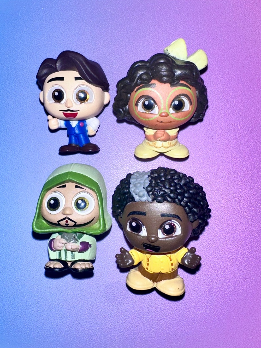 encanto lot — disney doorables: series 12